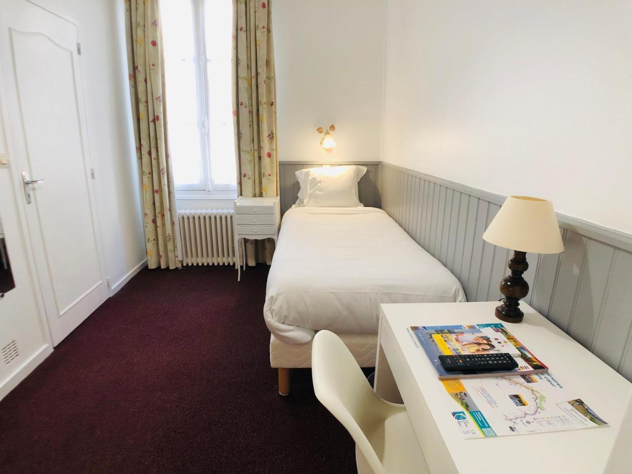 Cit'Hotel Le Volney Saumur Εξωτερικό φωτογραφία