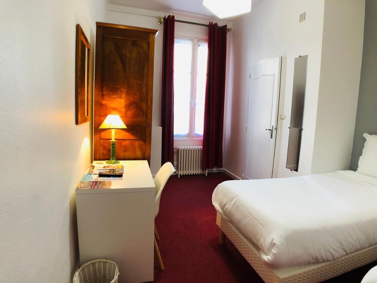 Cit'Hotel Le Volney Saumur Εξωτερικό φωτογραφία